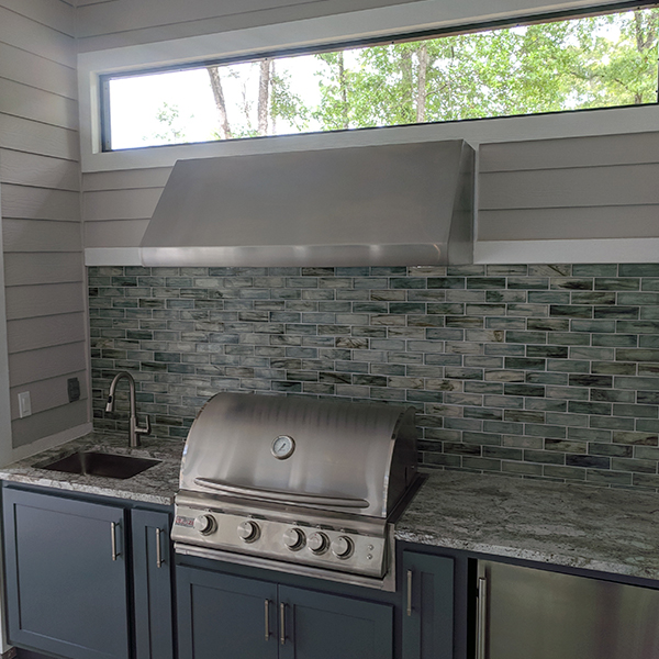 Outdoor Kitchen